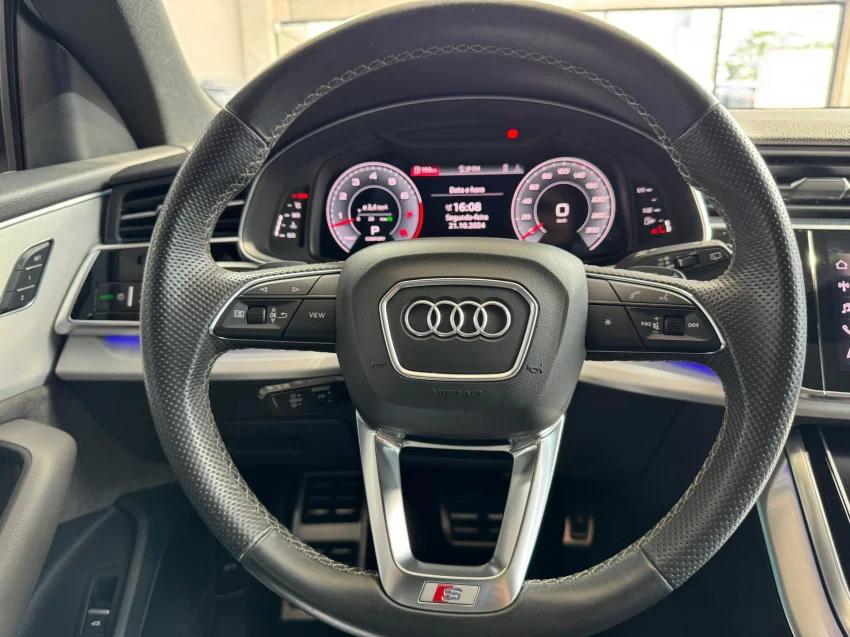 Audi Q8 3.0 TFSI GASOLINA PERFORMANCE BLACK QUATTRO TIPTRONIC 2021 Gasolina - Picture 9