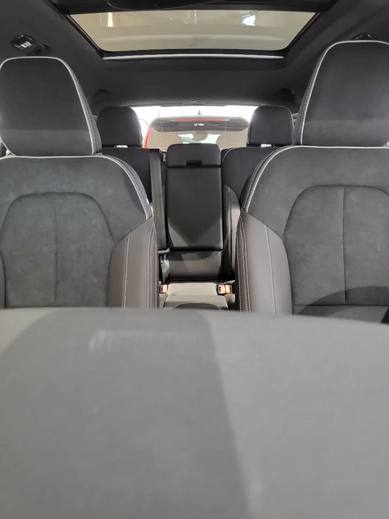 Volvo XC40 P8 RECHARGE TWIN ELECTRIC ULTIMATE AWD 2024 Elétrico - Picture 10