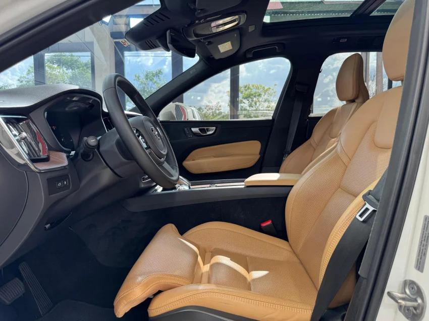 Volvo XC60 2.0 T8 RECHARGE ULTIMATE AWD GEARTRONIC 2023 Híbrido - Picture 10