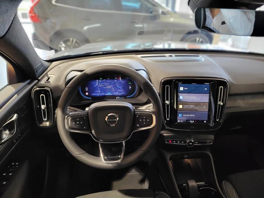 Volvo C40 P8 RECHARGE TWIN ELECTRIC ULTIMATE AWD 2024 Elétrico - Picture 7