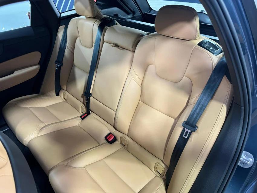 Volvo XC60 2.0 T8 RECHARGE ULTIMATE AWD GEARTRONIC 2023 Híbrido - Picture 12