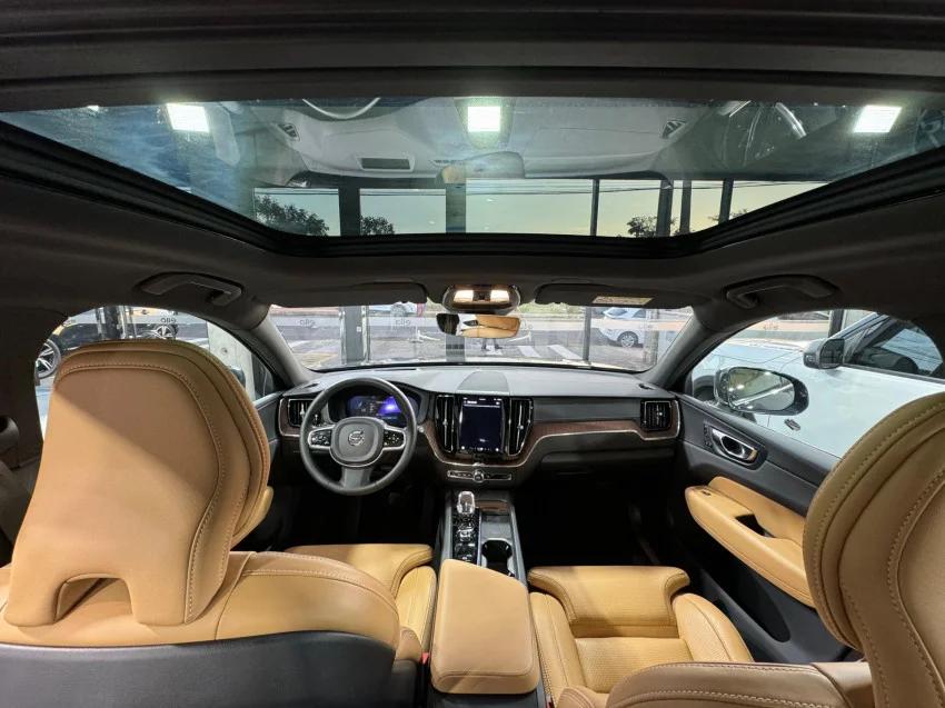Volvo XC60 2.0 T8 RECHARGE ULTIMATE AWD GEARTRONIC 2023 Híbrido - Picture 8