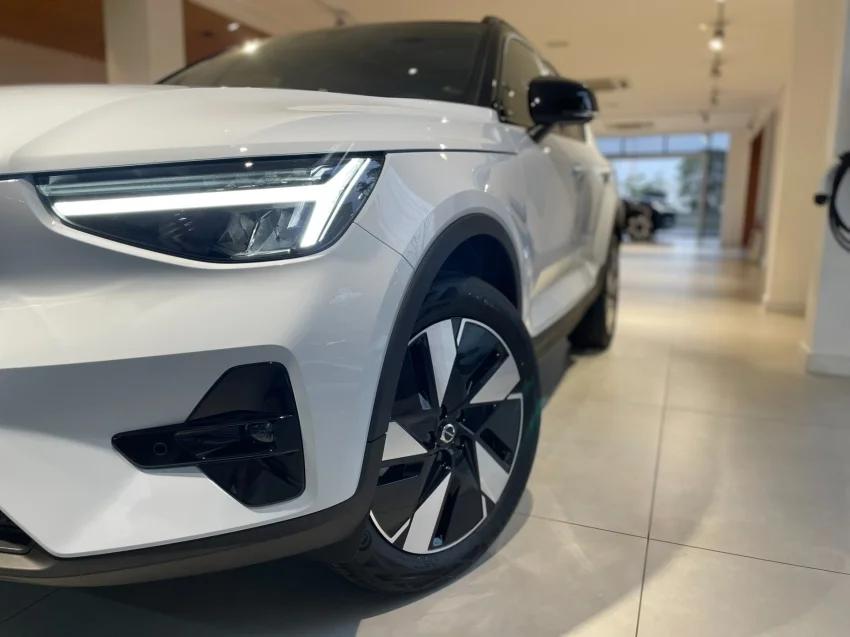 Volvo XC40 P6 RECHARGE ELECTRIC PLUS 2024 Elétrico - Picture 6