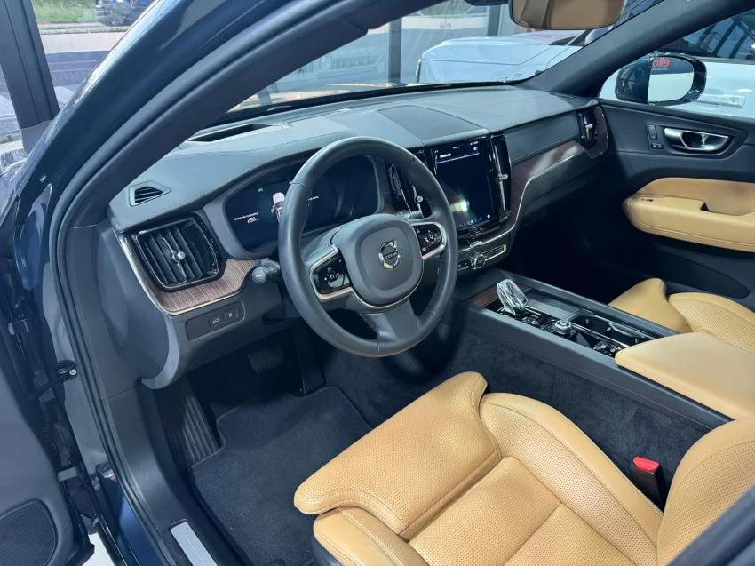 Volvo XC60 2.0 T8 RECHARGE ULTIMATE AWD GEARTRONIC 2023 Híbrido - Picture 11