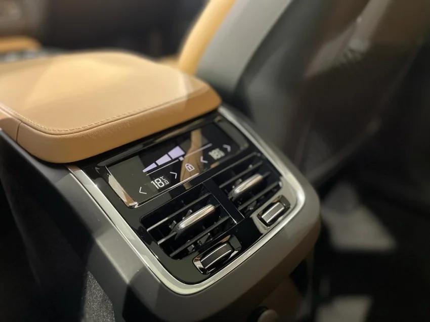 Volvo XC90 2.0 T8 RECHARGE ULTIMATE AWD GEARTRONIC 2025 Híbrido - Picture 9