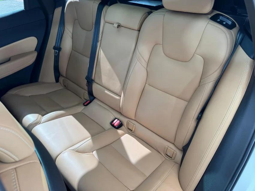 Volvo XC60 2.0 T8 RECHARGE ULTIMATE AWD GEARTRONIC 2023 Híbrido - Picture 12