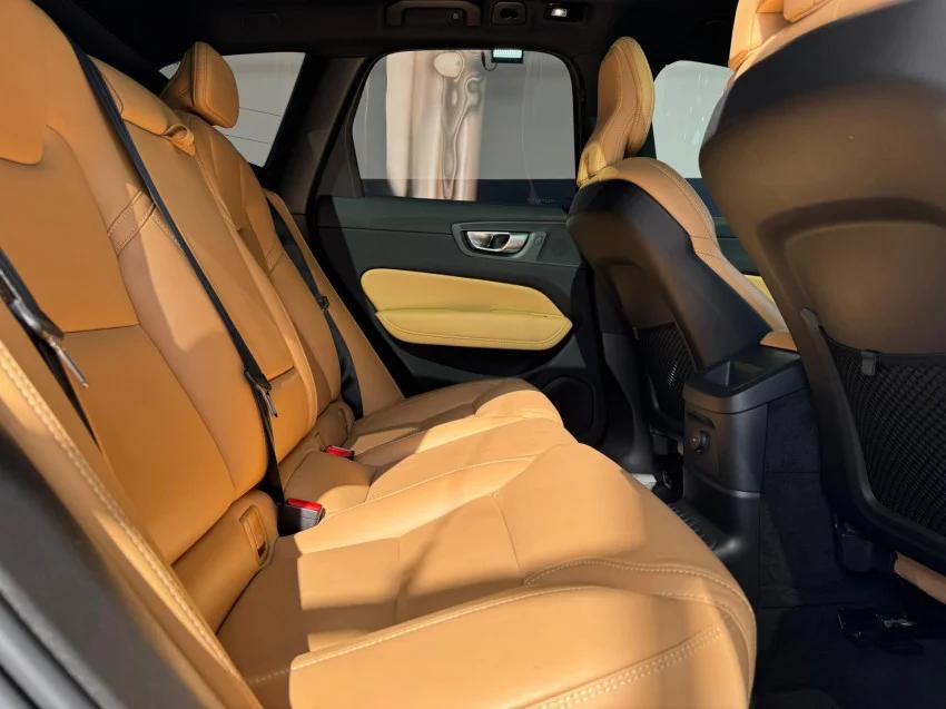 Volvo XC60 2.0 T8 RECHARGE ULTIMATE AWD GEARTRONIC 2023 Híbrido - Picture 16