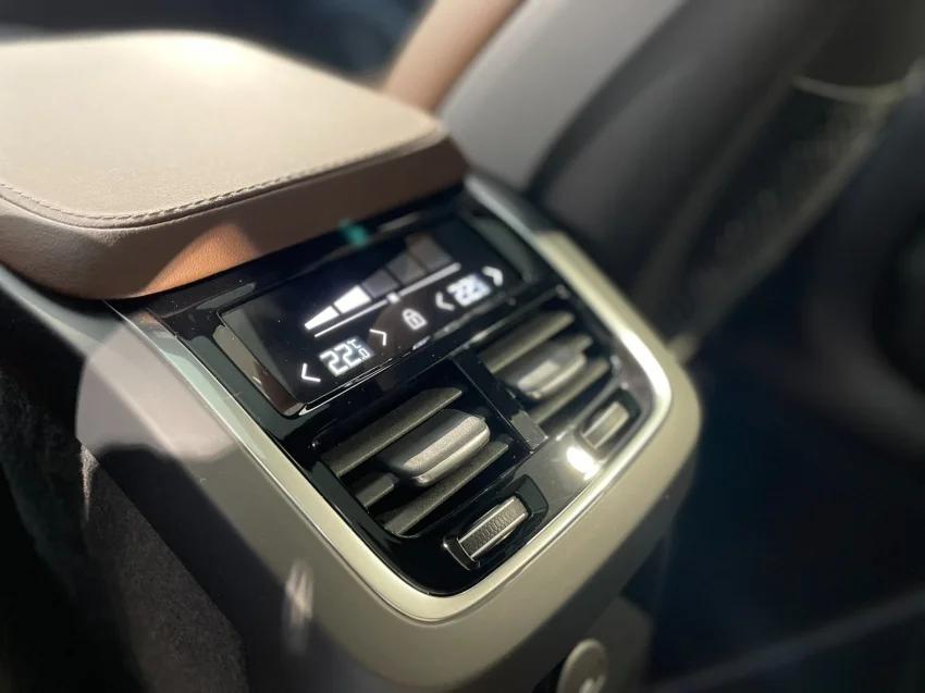 Volvo XC90 2.0 T8 RECHARGE PLUS AWD GEARTRONIC 2025 Híbrido - Picture 8