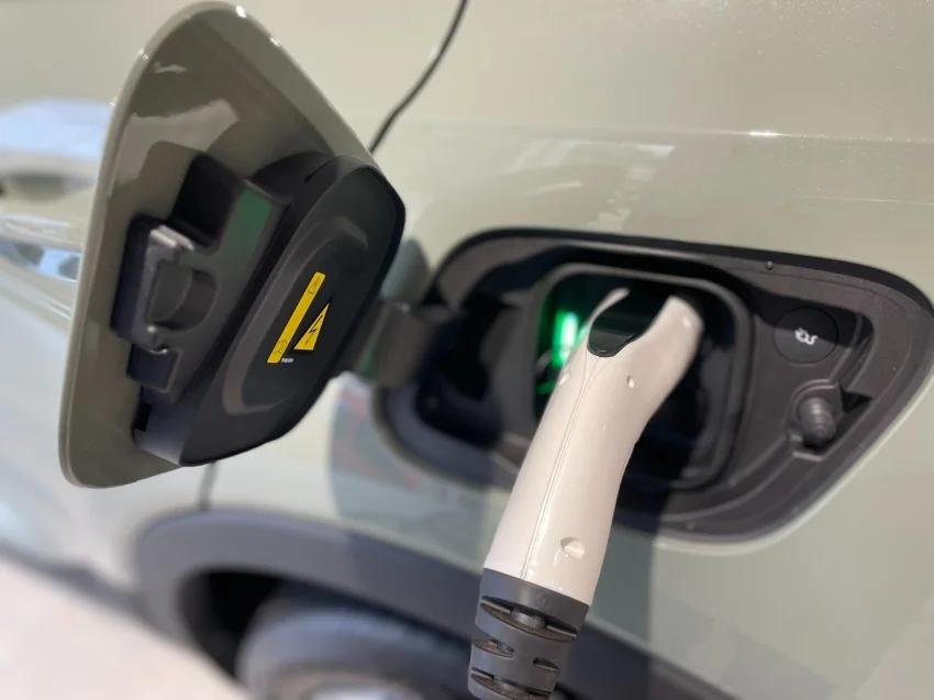Volvo C40 P6 RECHARGE ELECTRIC PLUS 2024 Elétrico - Picture 10