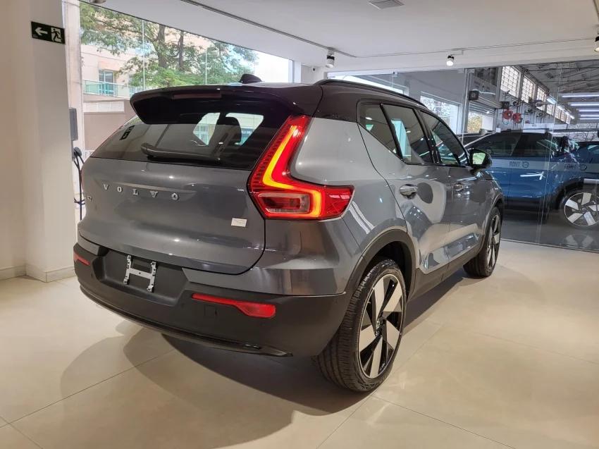 Volvo XC40 P8 RECHARGE TWIN ELECTRIC ULTIMATE AWD 2024 Elétrico - Picture 3
